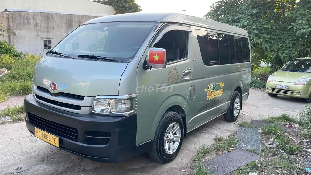 Toyota Hiace 2008 photo 2