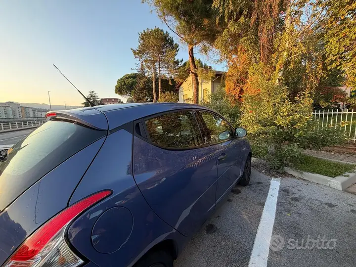 Lancia Ypsilon 2017 photo 3