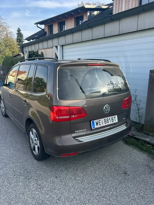 Volkswagen Touran 2013 photo 3