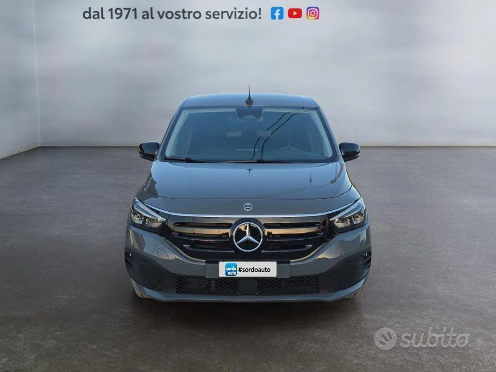 Mercedes-Benz Eqt 2024 photo 2