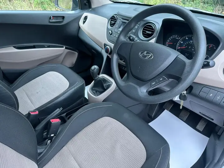 Hyundai I10 2014 photo 2