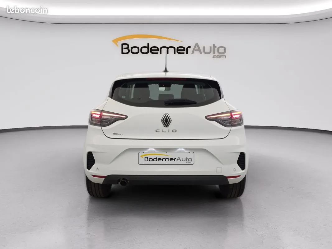 Renault Clio 2024 photo 4