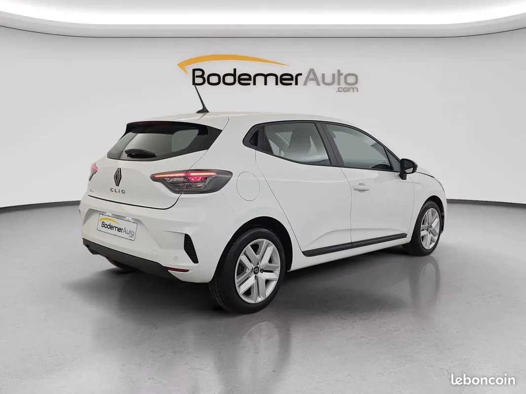 Renault Clio 2024 photo 5