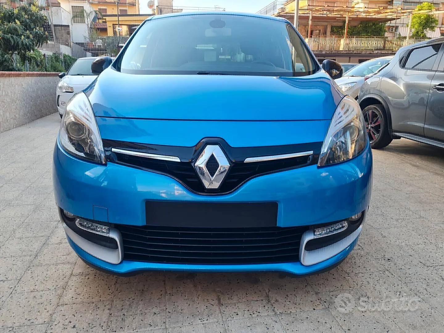 Renault Scenic 2014 photo 3