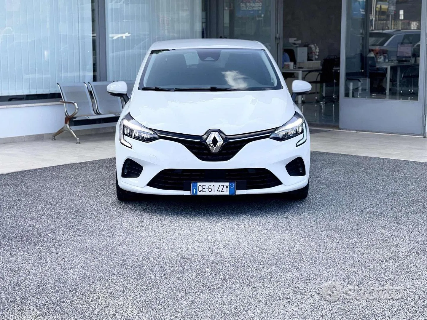 Renault Clio 2021 photo 2