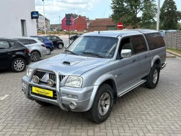 Mitsubishi L200