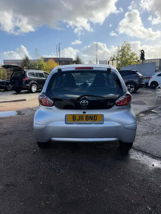 Toyota Aygo 2011 photo 3