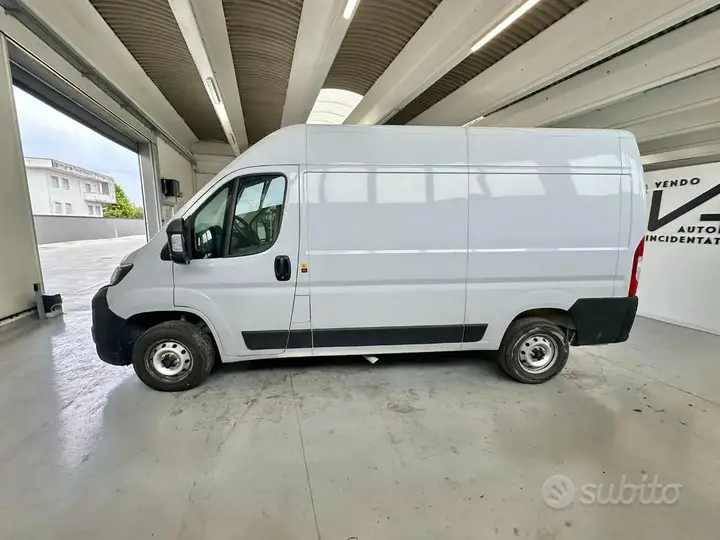 Peugeot Boxer 2024 photo 4