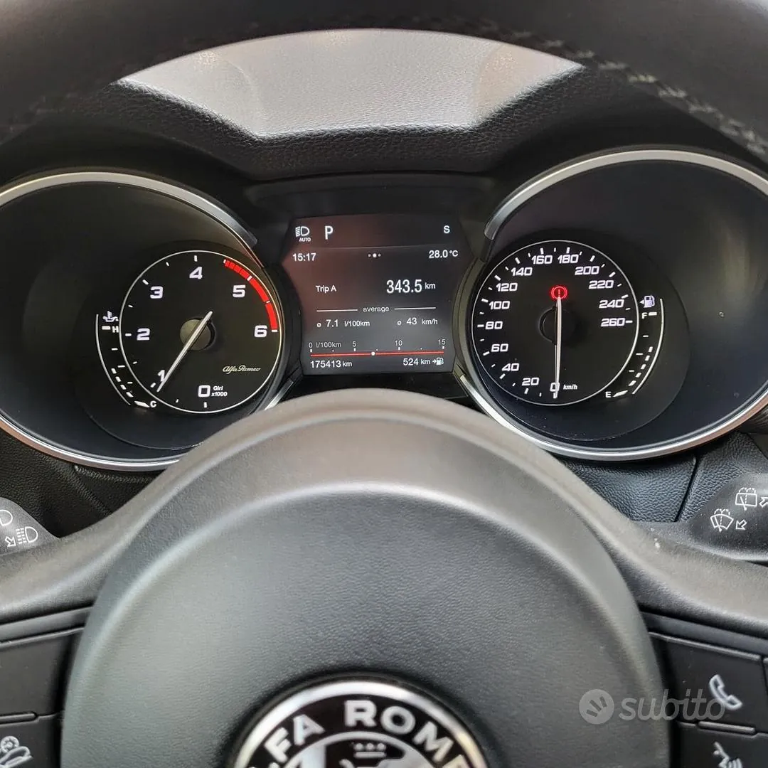 Alfa Romeo Stelvio 2018 photo 3