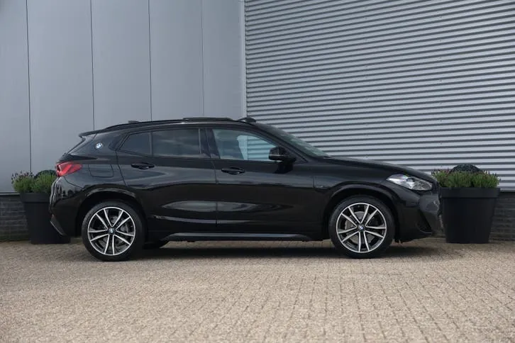BMW X2 2021 photo 2