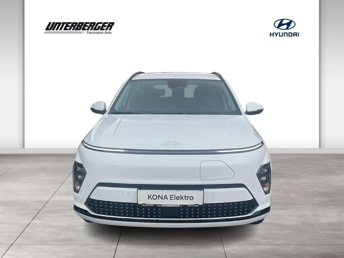 Hyundai Kona photo 2