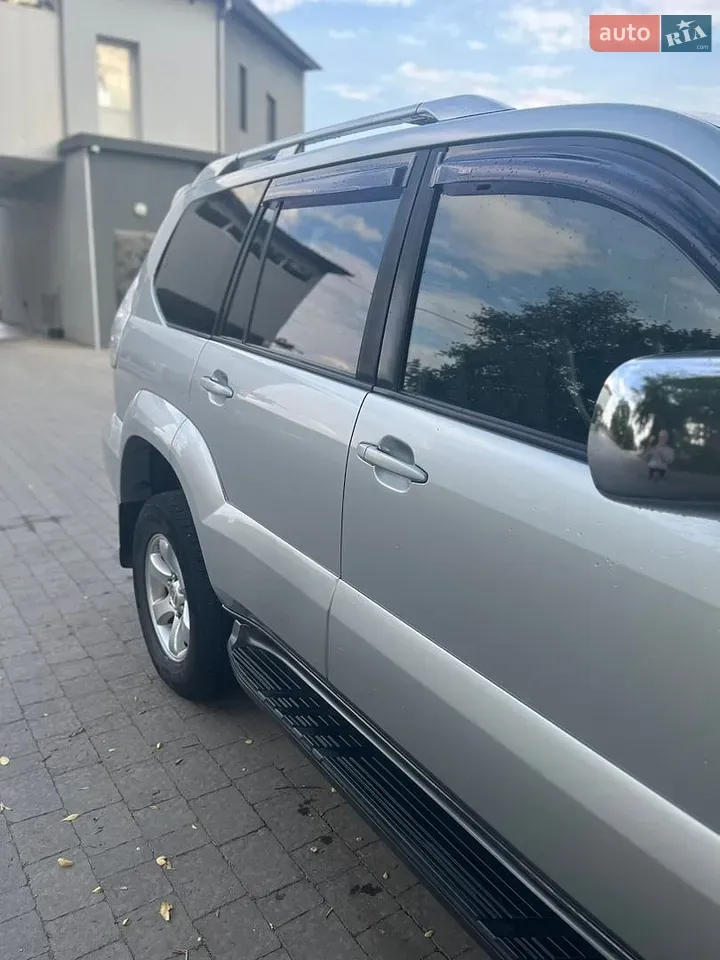 Toyota Land Cruiser 2005 photo 5