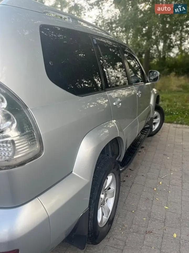 Toyota Land Cruiser 2005 photo 4
