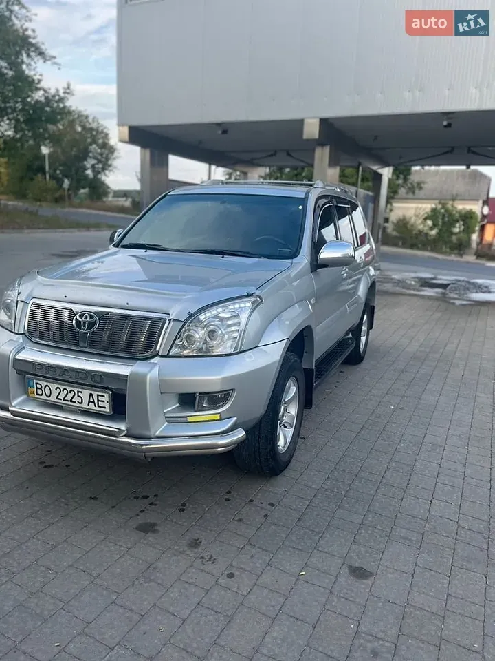 Toyota Land Cruiser 2005 photo 2