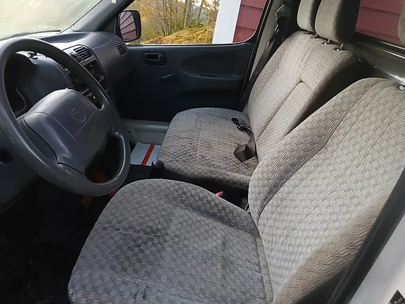 Toyota Hiace 2007 photo 5