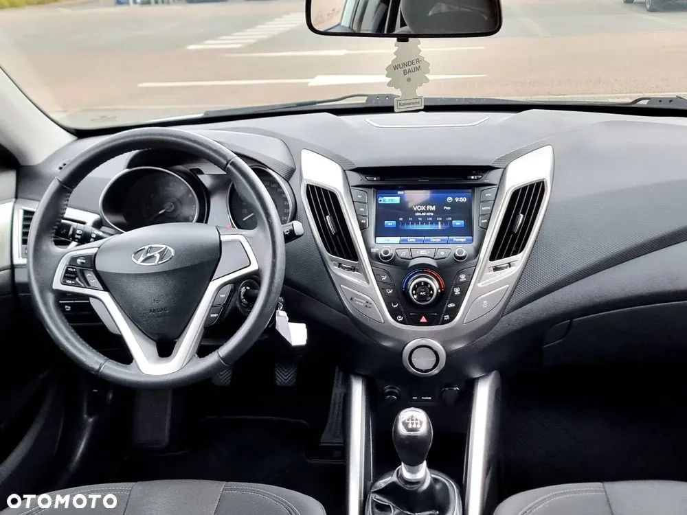Hyundai Veloster 2011 photo 5