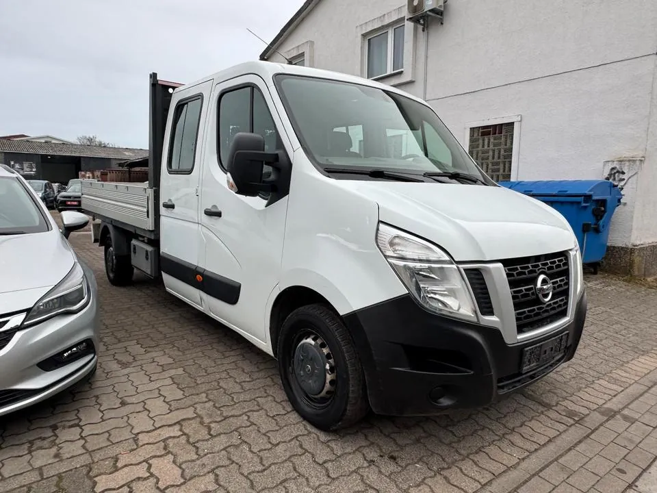 Nissan Nv400