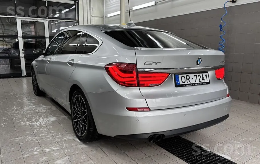 BMW 530 2010 photo 5