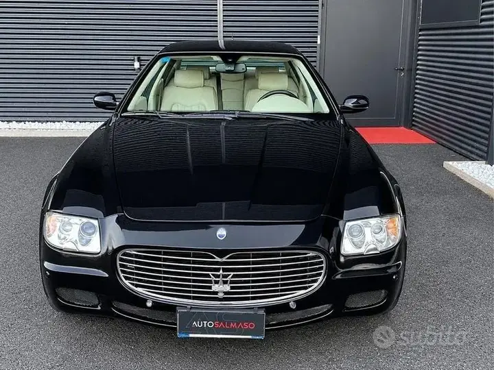 Maserati Quattroporte 2004 photo 2