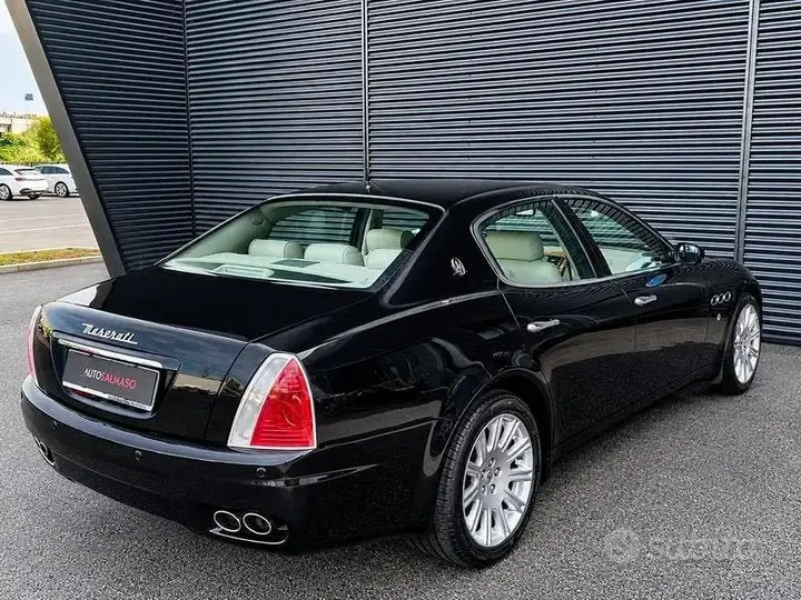 Maserati Quattroporte 2004 photo 4