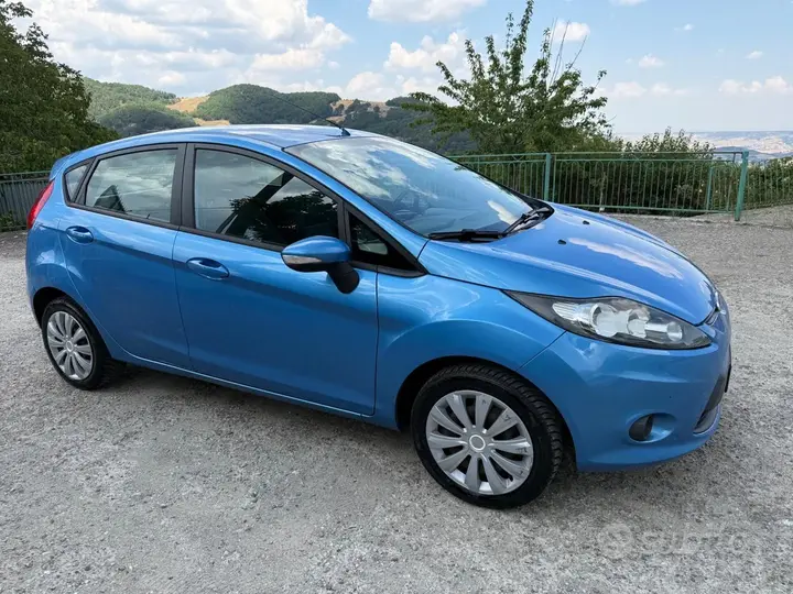 Ford Fiesta 2010 photo 5