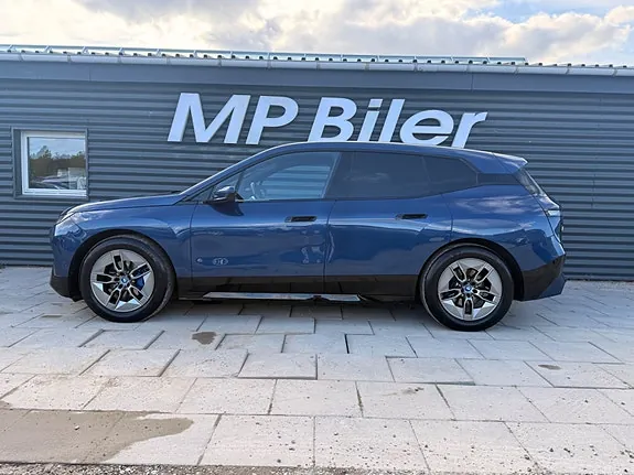 BMW Ix 2022 photo 3