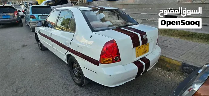 Hyundai Accent 2005 photo 2