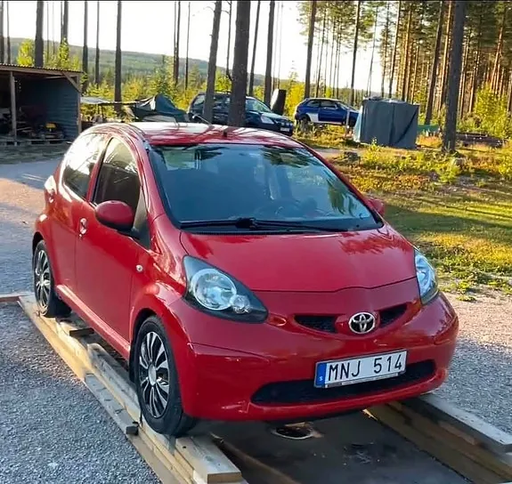 Toyota Aygo 2008 photo 2