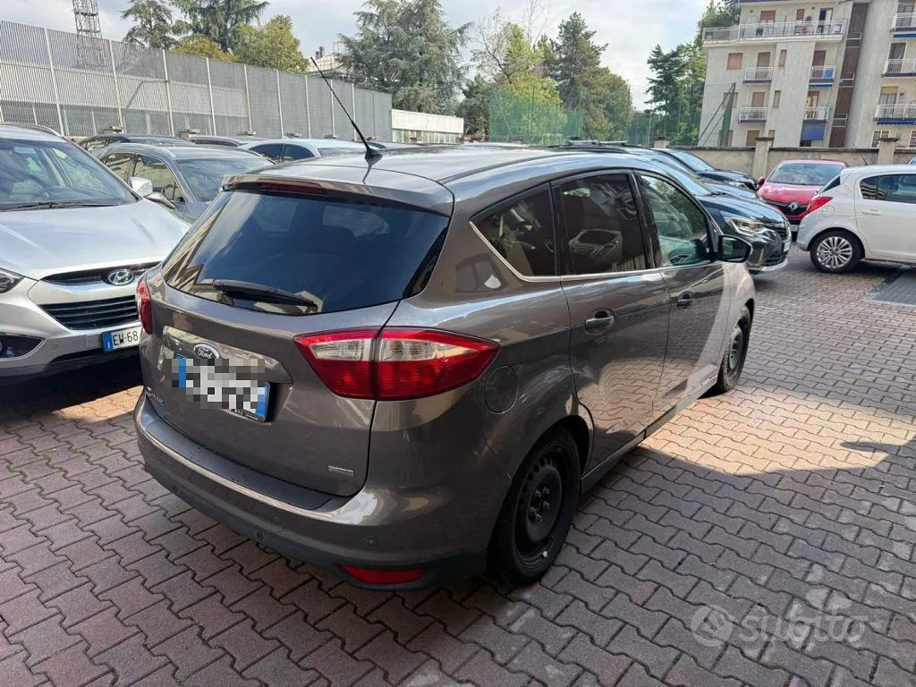 Ford C-Max 2012 photo 4