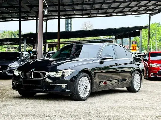 BMW 318I