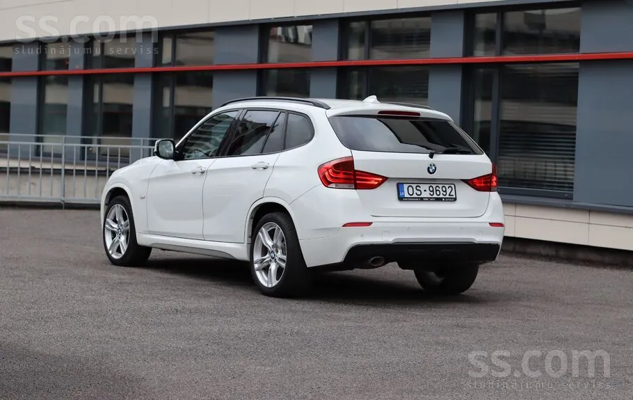 BMW X1 2011 photo 4