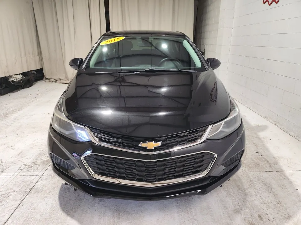 Chevrolet Cruze 2018 photo 2