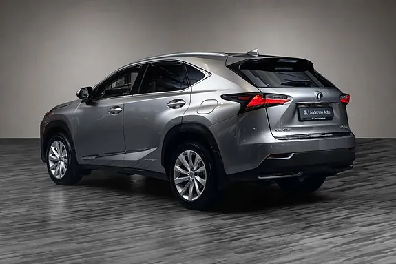 Lexus Nx300H 2016 photo 4