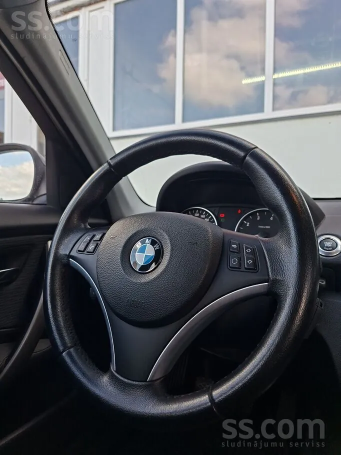 BMW 116 2010 photo 5