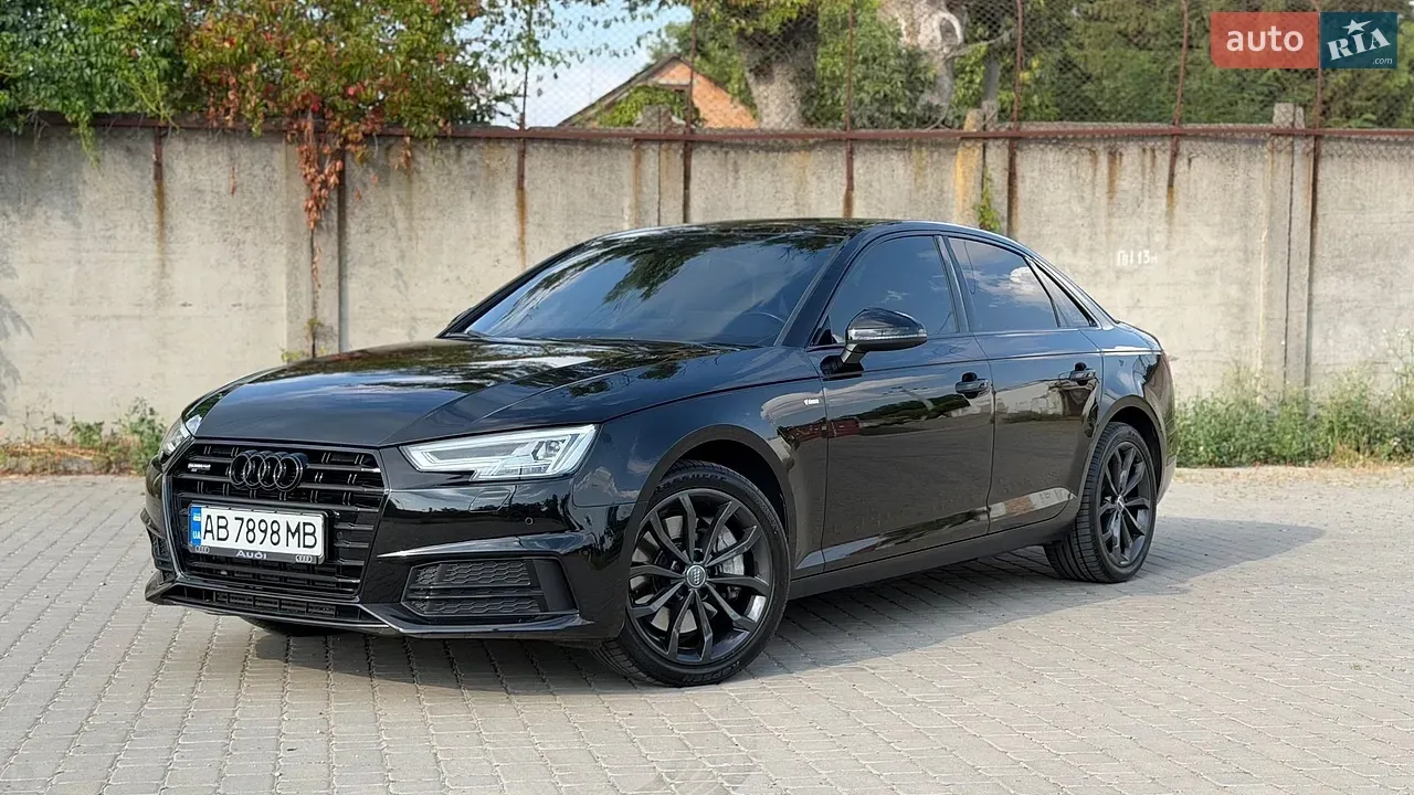 Audi A4 2017 photo 2