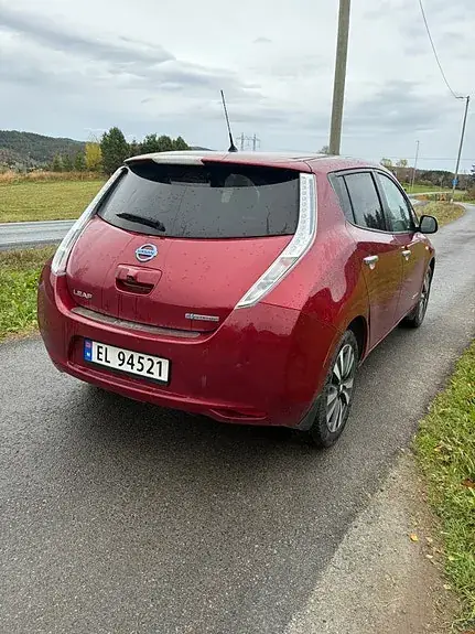 Nissan Leaf 2016 photo 2