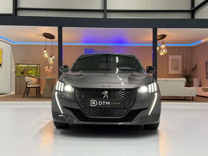Peugeot 208 2020 photo 2