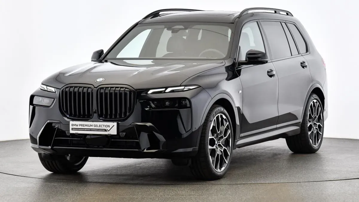 BMW X7 2025 photo 2