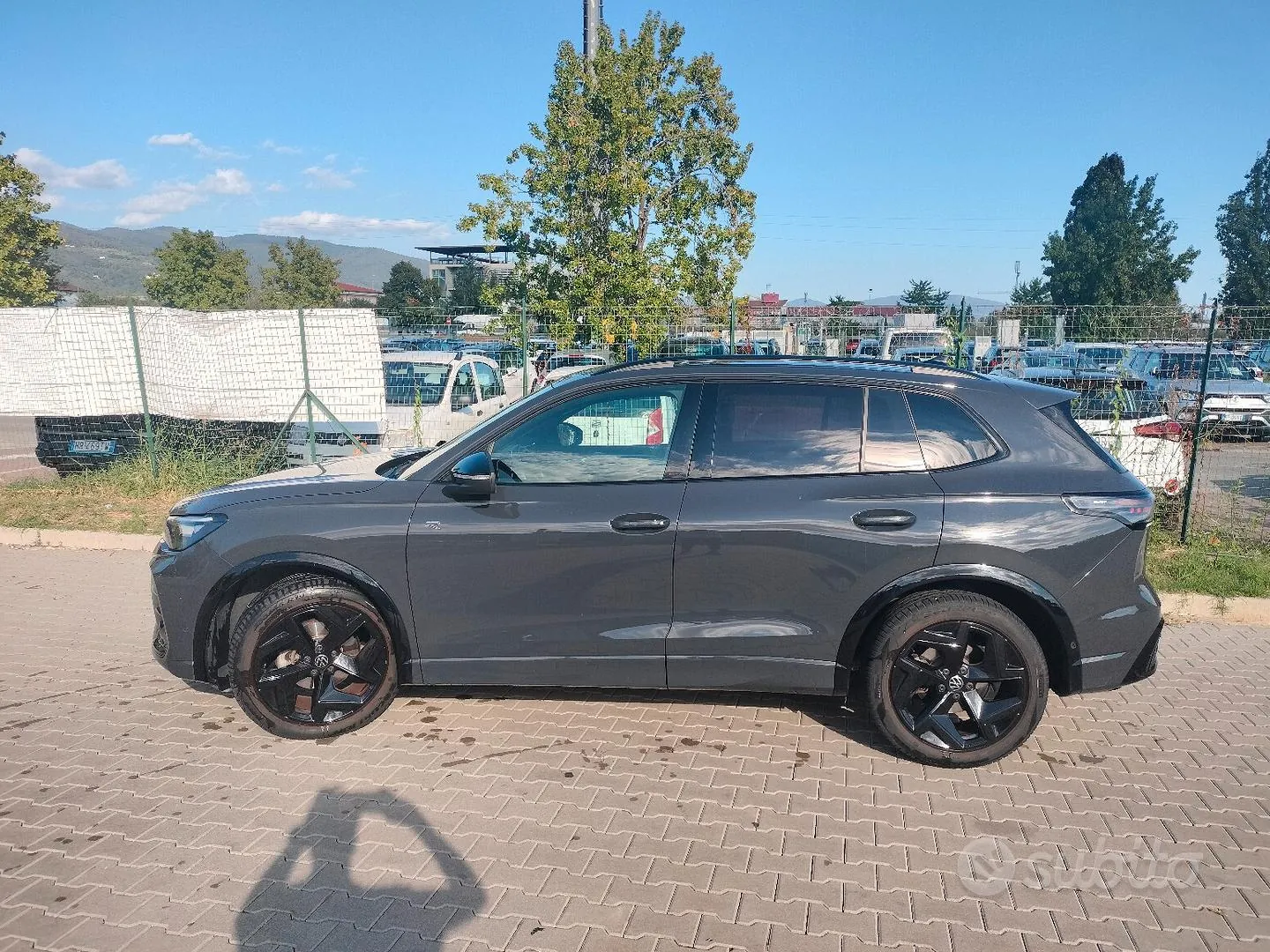 Volkswagen Tiguan 2024 photo 2