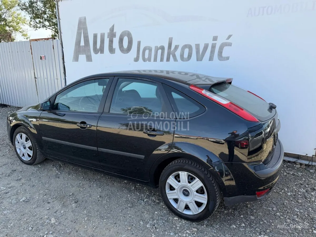 Ford Focus 2005 photo 2