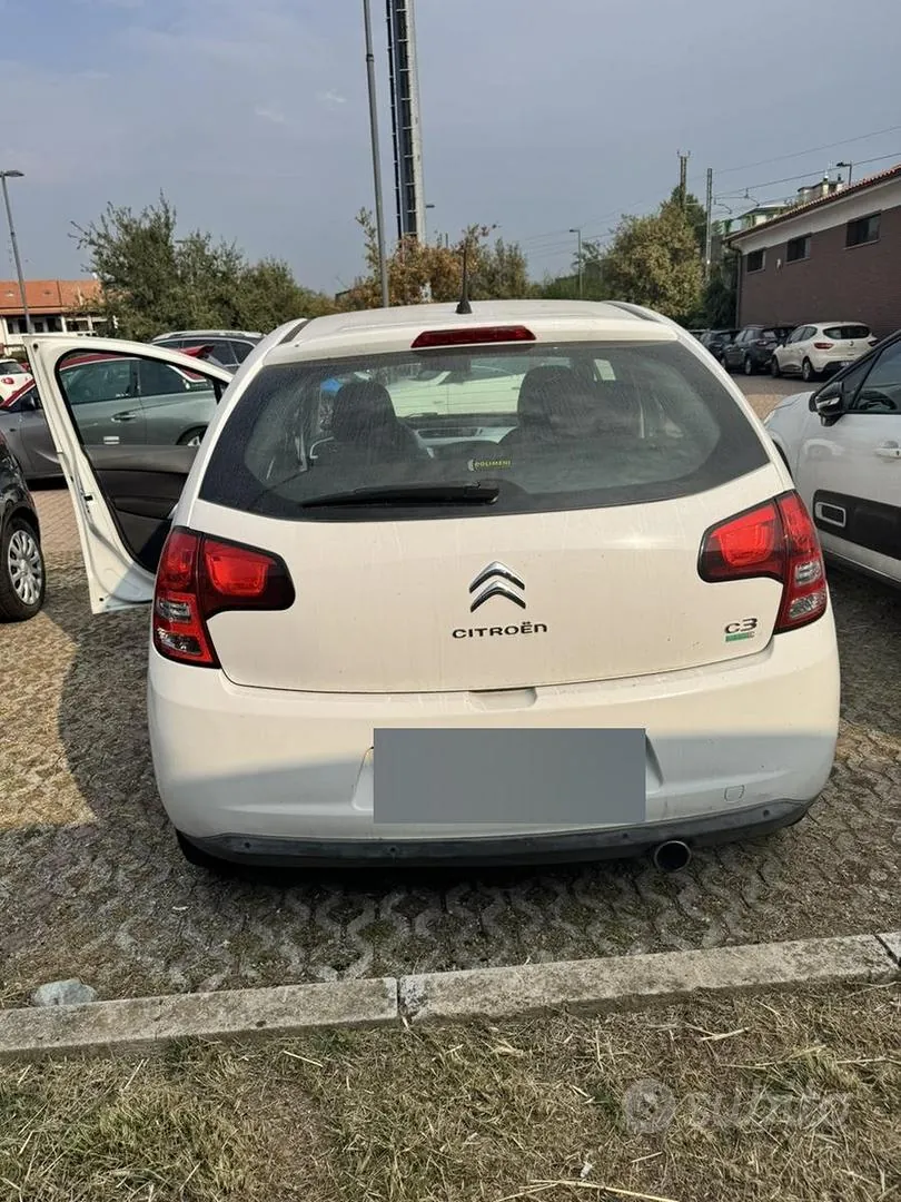 Citroen C3 2011 photo 3