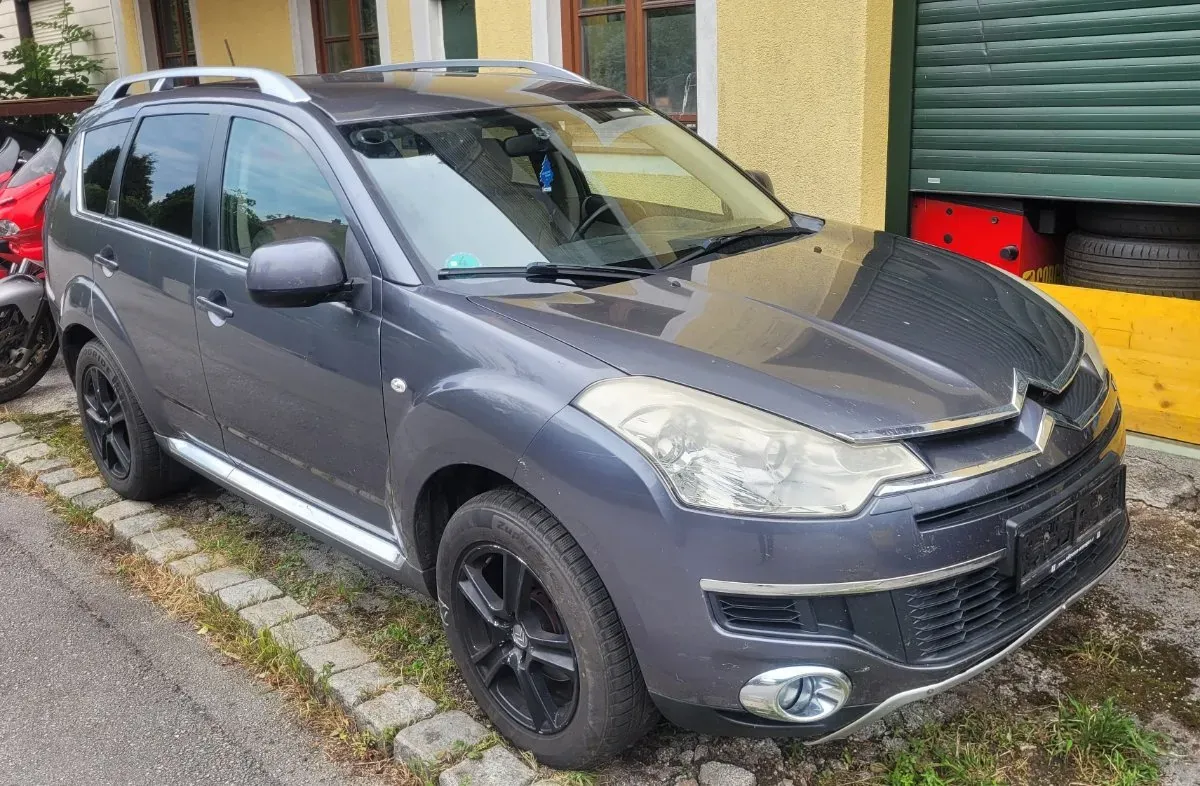 Citroen C-Crosser