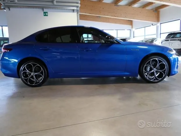 Alfa Romeo Giulia 2023 photo 3