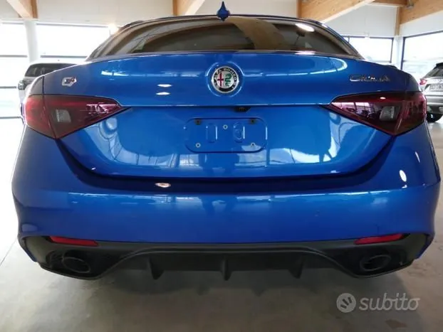 Alfa Romeo Giulia 2023 photo 4