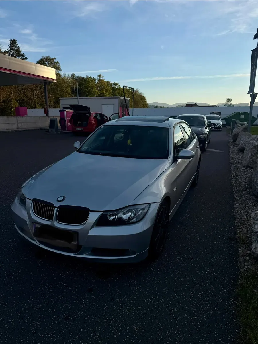 BMW 3 Series 2006 photo 2