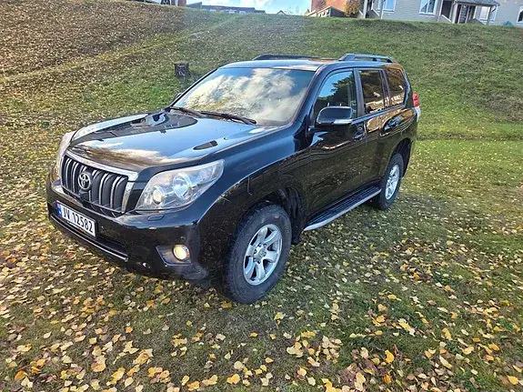 Toyota Land Cruiser 2010 photo 2