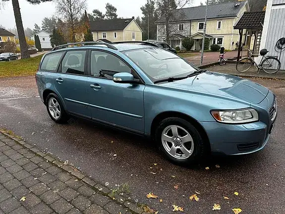 Volvo V50 2008 photo 2