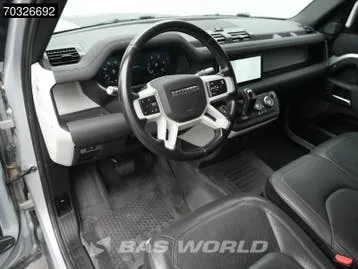 Land Rover Defender 2022 photo 3