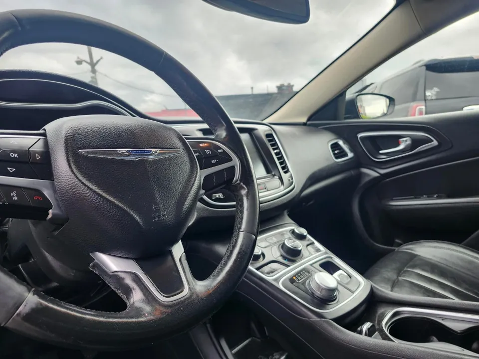 Chrysler 200 2015 photo 3