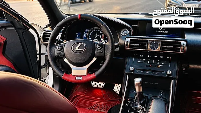 Lexus Is 2016 photo 3